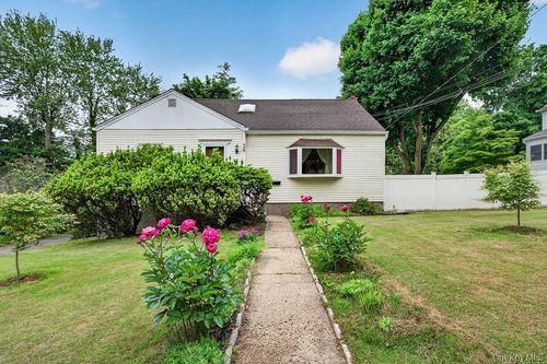 36 Heatherdell Rd, Ardsley, NY, 10502-1520 | Card Image
