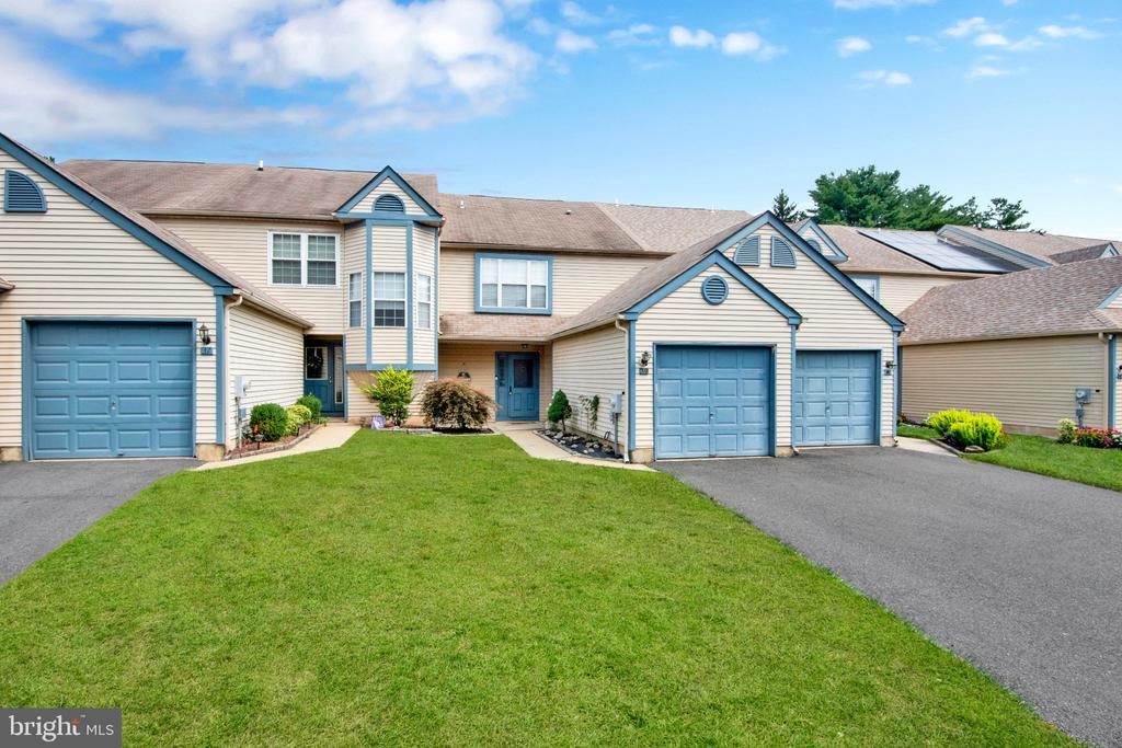 Residential in HAMILTON 4