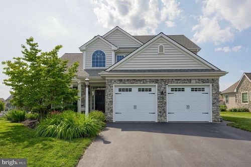 305 Greenhedge Dr, LANCASTER, PA, 17603-7905 | Card Image