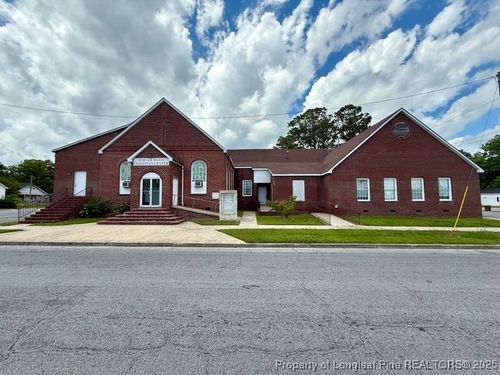 704-700 N East St, Kinston, NC, 28501-4410 | Card Image