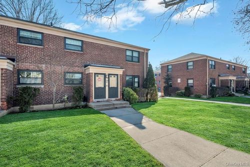 26a1-220-44 73rd Avenue, New York, NY, 11364 | Card Image