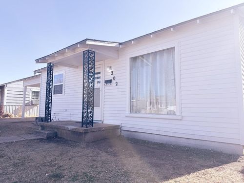 202 E Roselawn Street, Plainview, TX, 79072 | Card Image