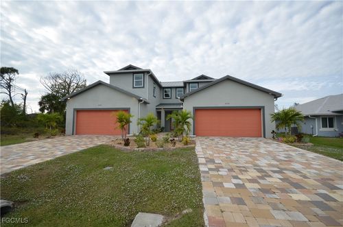 8581 Agate St, PORT CHARLOTTE, FL, 33981-3899 | Card Image