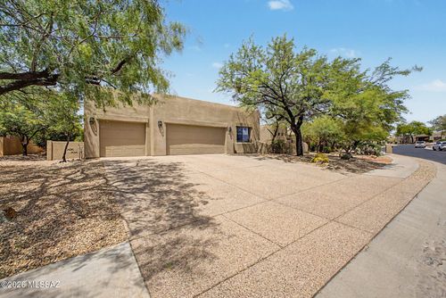 13795 N Keystone Springs Dr, Oro Valley, AZ, 85755-5738 | Card Image