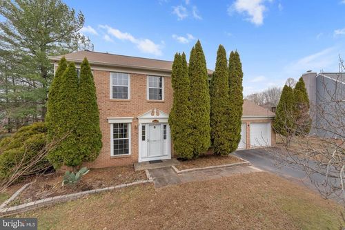 10140 Forest Hill Cir, MANASSAS, VA, 20110-2183 | Card Image