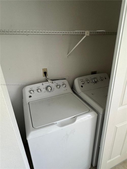 apt-911-3400 Pinewalk Dr N, Margate, FL, 33063-7837 | Card Image