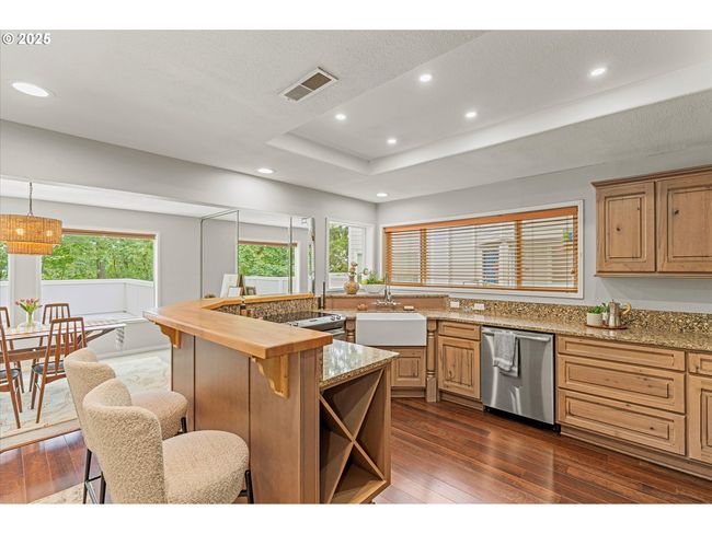 3D - 48 Eagle Crest Dr, Condo with 2 bedrooms, 2 bathrooms and 2 parking in Lake Oswego OR | Image 12