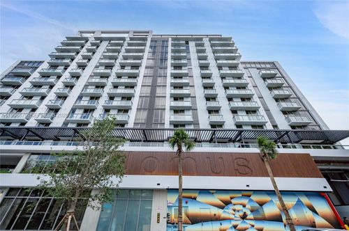 216-1611 Sw 2nd Ave, Miami, FL, 33129-1143 | Card Image