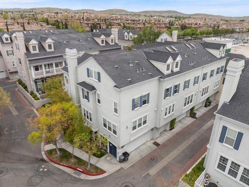 3685 Whitworth Dr, Dublin, CA, 94568-1379 | Card Image