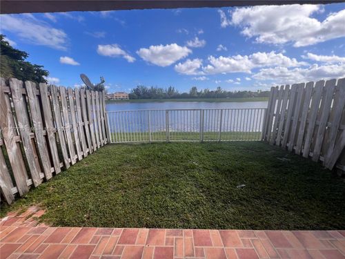 apt-102-5200 Nw 31st Ave, FORT LAUDERDALE, FL, 33309-2511 | Card Image