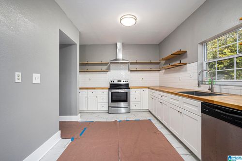 1628 44th Street Ensley, BIRMINGHAM, AL, 35208-2517 | Card Image