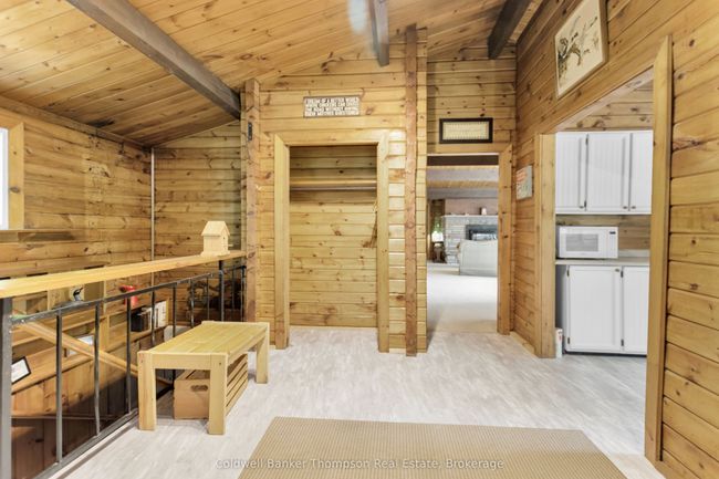 254 Lakeshore Rd, House other with 3 bedrooms, 2 bathrooms and 4 parking in Huntsville ON | Image 6