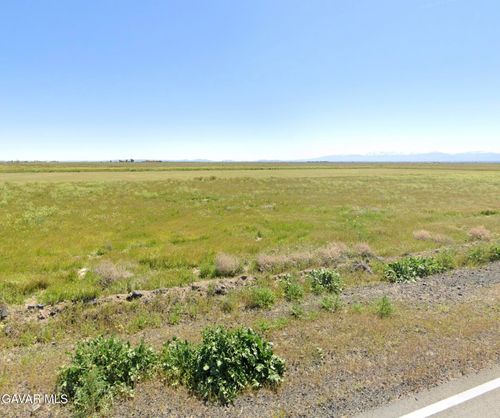 b4-0 Lancaster Rd, Lancaster, CA, 93536 | Card Image