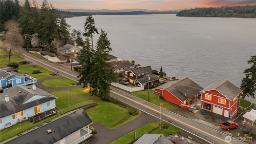 10216 Steamboat Island Rd Nw, Olympia, WA, 98502-9763 | Card Image