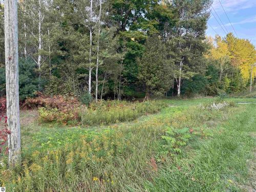 0000 Garfield Rd S, Traverse City, MI, 49696 | Card Image