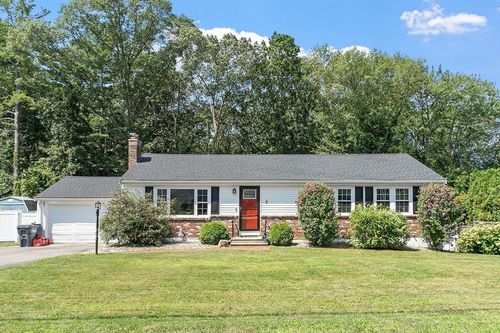 5 Dartmouth Dr, Milford, MA, 01757-1205 | Card Image