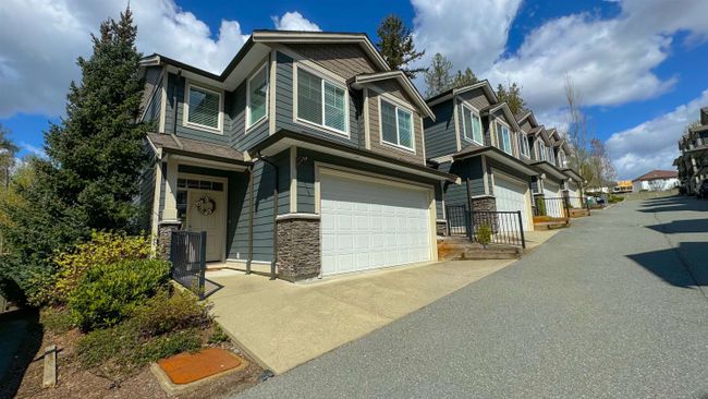 4 - 11384 Burnett Street, Townhouse with 3 bedrooms, 2 bathrooms and 2 parking in Maple Ridge BC | Image 1