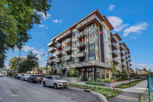 402-13439 94a Ave, Surrey, BC, V3V0G9 | Card Image