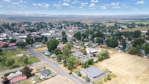 428 E Washington Street, Burns, OR, 97720 | Card Image