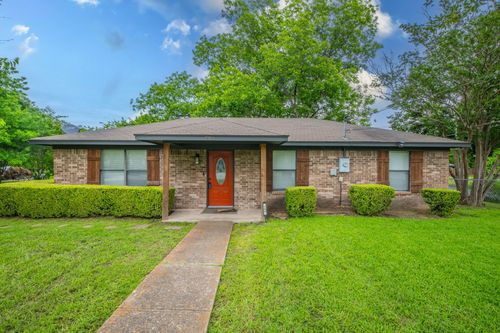704 N Josephine St, Royse City, TX, 75189-2902 | Card Image