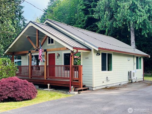 601 Mountain Trail Rd, Brinnon, WA, 98320-9618 | Card Image