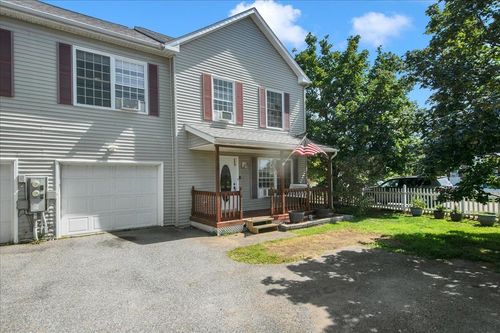 38 Middle Rd, Milton, VT, 05468-3729 | Card Image