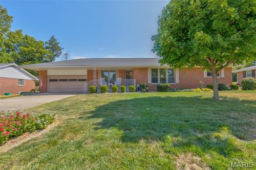 3303 Greenwood Ln, Godfrey, IL, 62035-1836 | Card Image