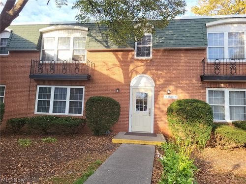 104-4787 Columbia Rd, North Olmsted, OH, 44070-3608 | Card Image