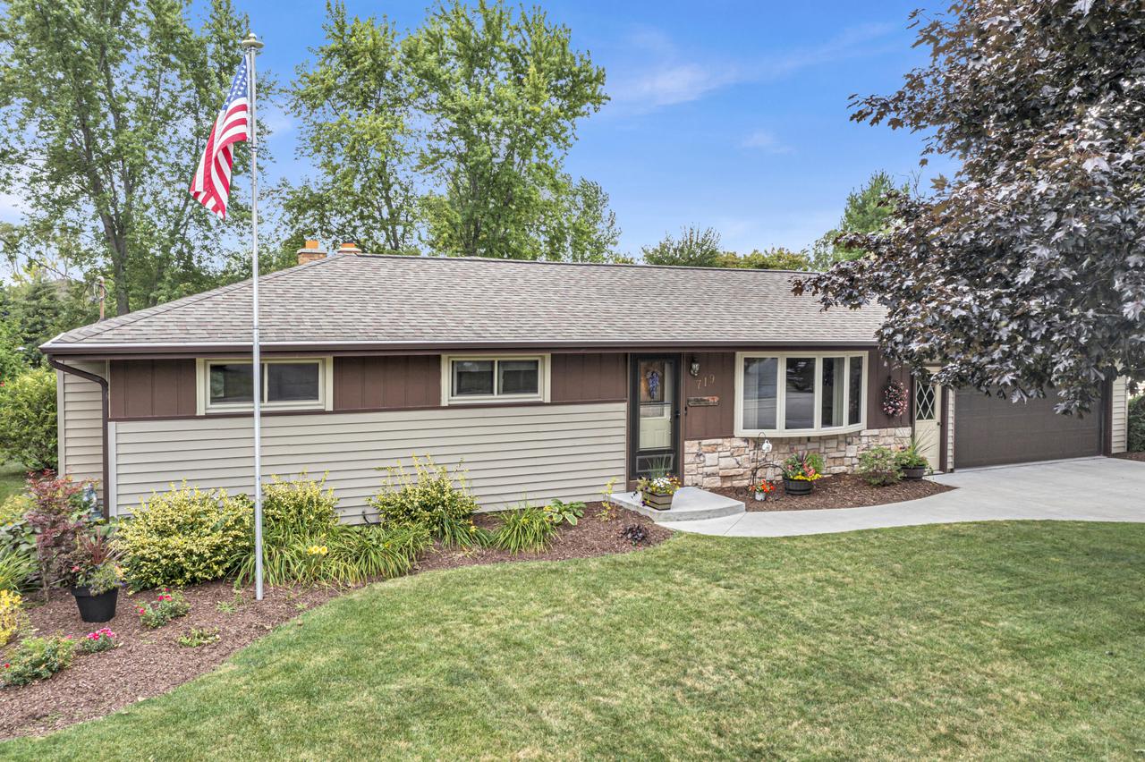 Roosevelt Ave, Sheboygan, WI 53083