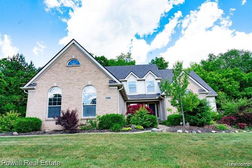 5494 Buell Dr, Commerce Twp, MI, 48382-5110 | Card Image