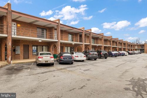 c-13 Trolley Sq, WILMINGTON, DE, 19806 | Card Image