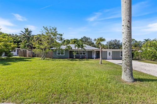 333 Sw Manor Dr, Stuart, FL, 34994-7131 | Card Image