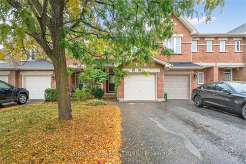16 Cedar Valley Dr, Kanata, ON, K2M2Y5 | Card Image