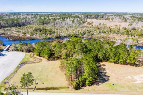 248 Kings Creek Xing, Holly Ridge, NC, 28445-6403 | Card Image