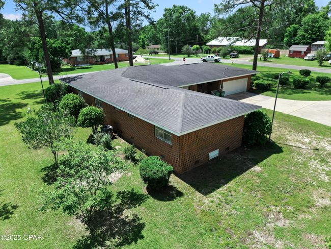 5370 Cherry St, House other with 2 bedrooms, 3 bathrooms and null parking in Graceville FL | Image 10