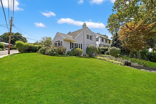 44 Standish Ave, Yonkers, NY, 10710-3612 | Card Image
