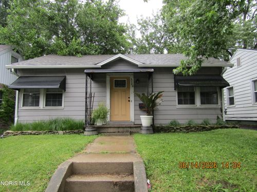 3168 Douglas Rd, Toledo, OH, 43606-1803 | Card Image
