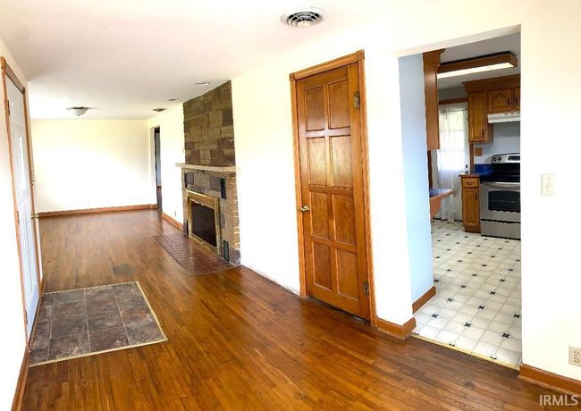 515 Charlotte Ave, House other with 2 bedrooms, 1 bathrooms and null parking in Switz City IN | Image 9