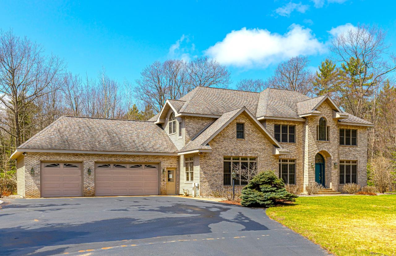 Bay View Ln, Arbor Vitae, WI 54568