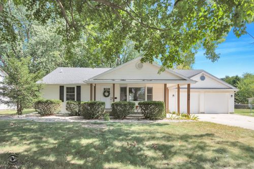 830 W River St, Bourbonnais, IL, 60914-1848 | Card Image