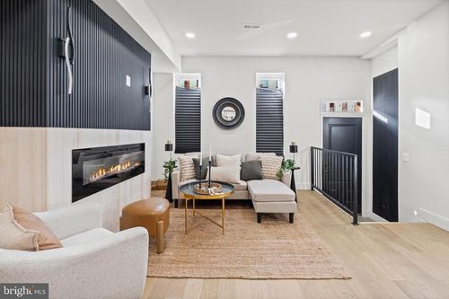 317 N Fulton Ave, BALTIMORE, MD, 21223-1602 | Card Image