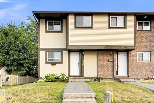 2761 Pimlico Cres, Gloucester, ON, K1T2A7 | Card Image