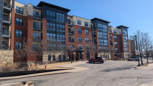 unit-413-101 Saint Olaf Ave, Northfield, MN, 55057-5014 | Card Image