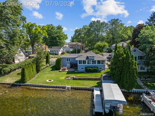 108 Highland Ave, Lake Orion, MI, 48362-2339 | Card Image