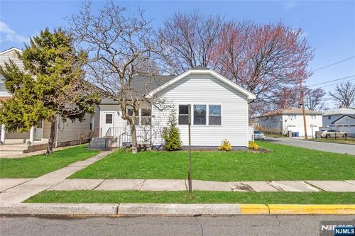 30 Bruno St, Moonachie, NJ, 07074-1107 | Card Image