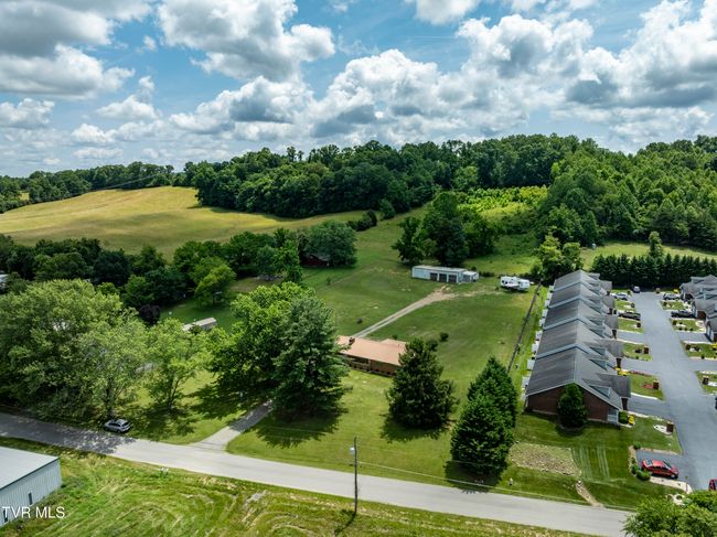 118 Hilbert Cir, House other with 3 bedrooms, 2 bathrooms and null parking in Jonesborough TN | Image 42