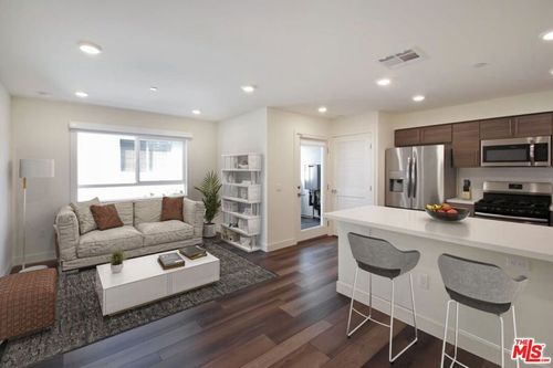 3-3667 Mentone Ave, LOS ANGELES, CA, 90034-4228 | Card Image