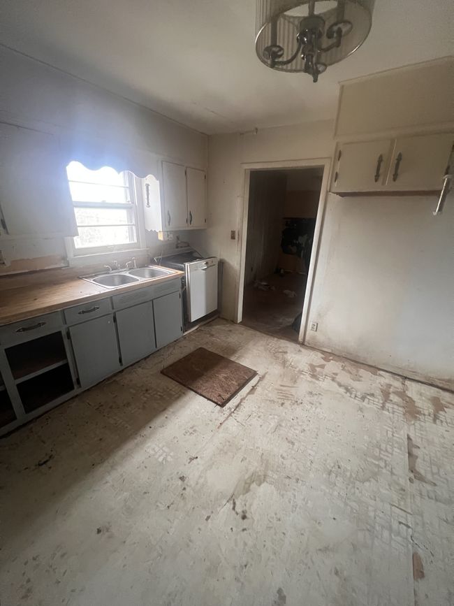 141 Goolsby Rd, House other with 4 bedrooms, 2 bathrooms and null parking in Morrison TN | Image 10