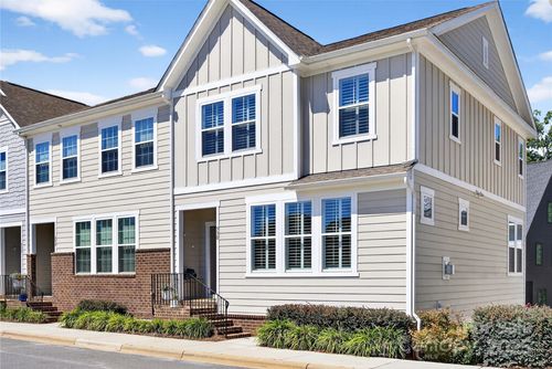 530 Amalfi Dr, Davidson, NC, 28036-6957 | Card Image