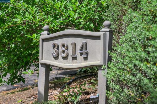 3814 Happy Valley Rd, Lafayette, CA, 94549-2425 | Card Image